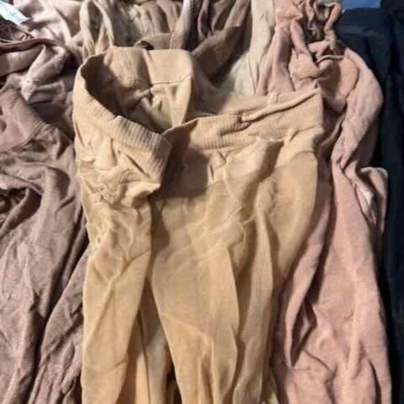 Lot of 15 Pairs Previously Worn Pantyhose - Picture 8 of 12